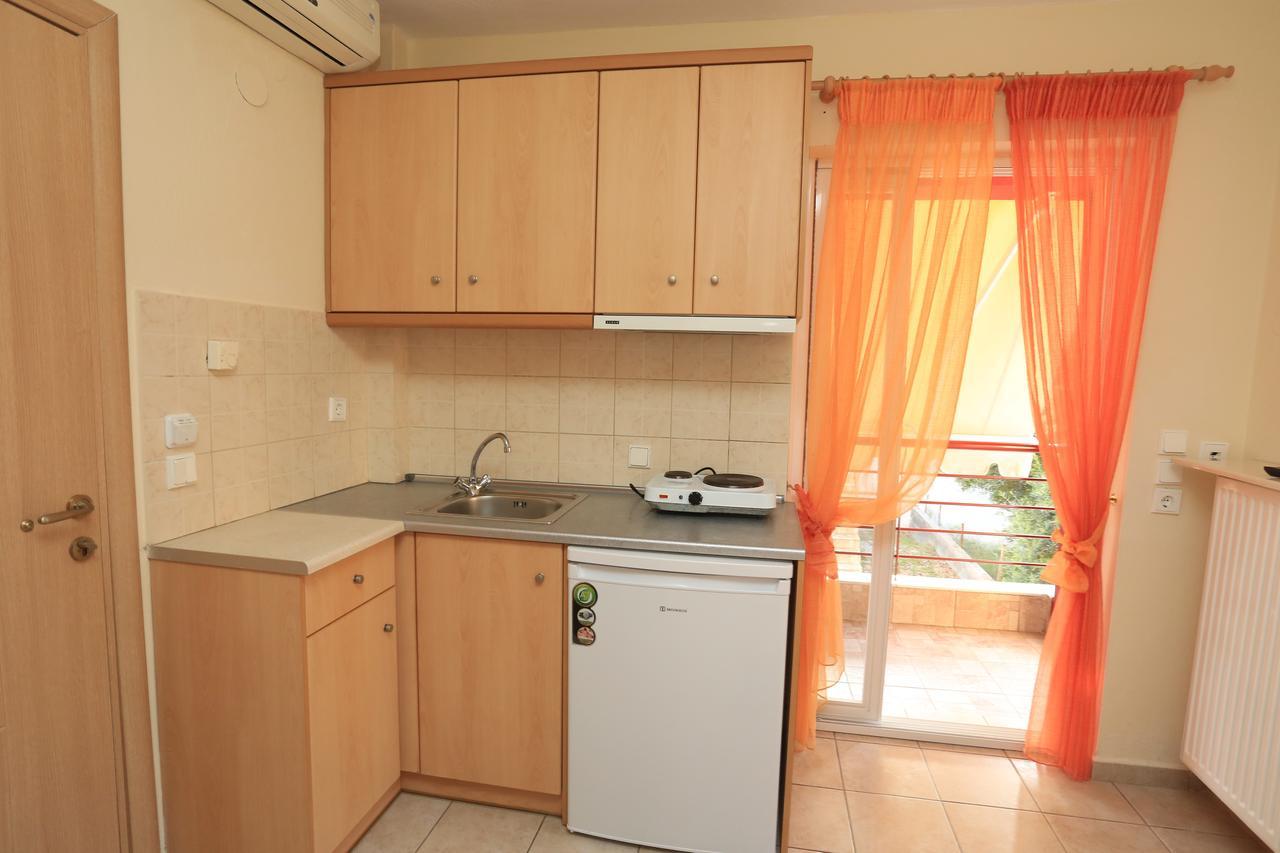 Katerina Apartments Пефкохори Экстерьер фото